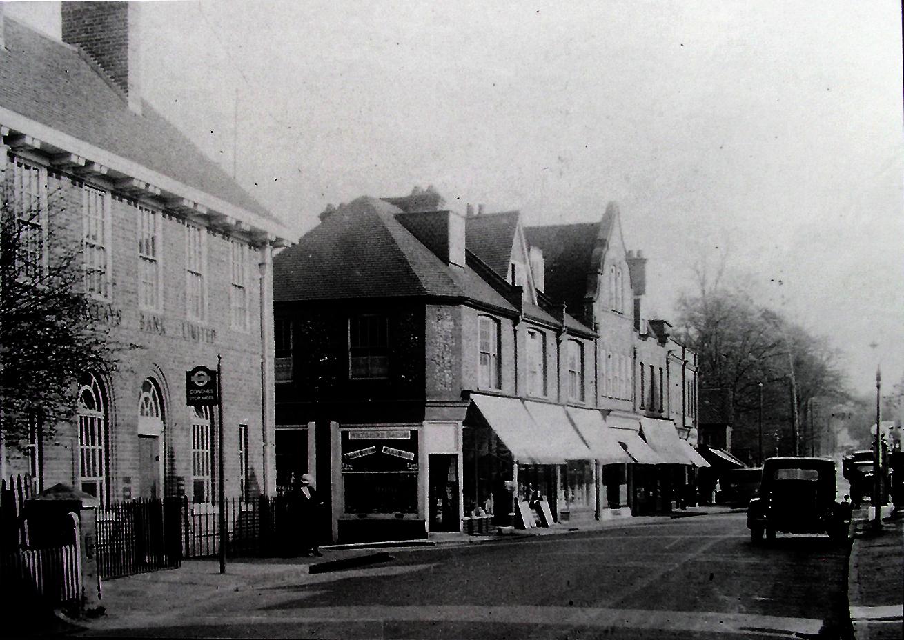 Station Parade 1940s  - Station Parade -  Radlett & District Museum